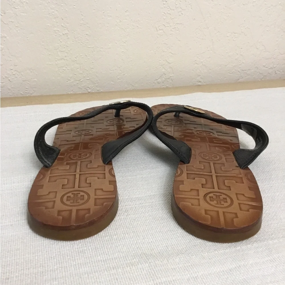 Tory Burch Thora Black Leather Logo Thong Sandals with Brown Sz.7